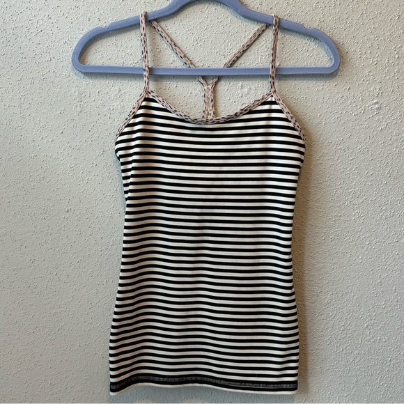 Like new! Rare Lululemon Power Y striped tank size 6 - Picture 1 of 10
